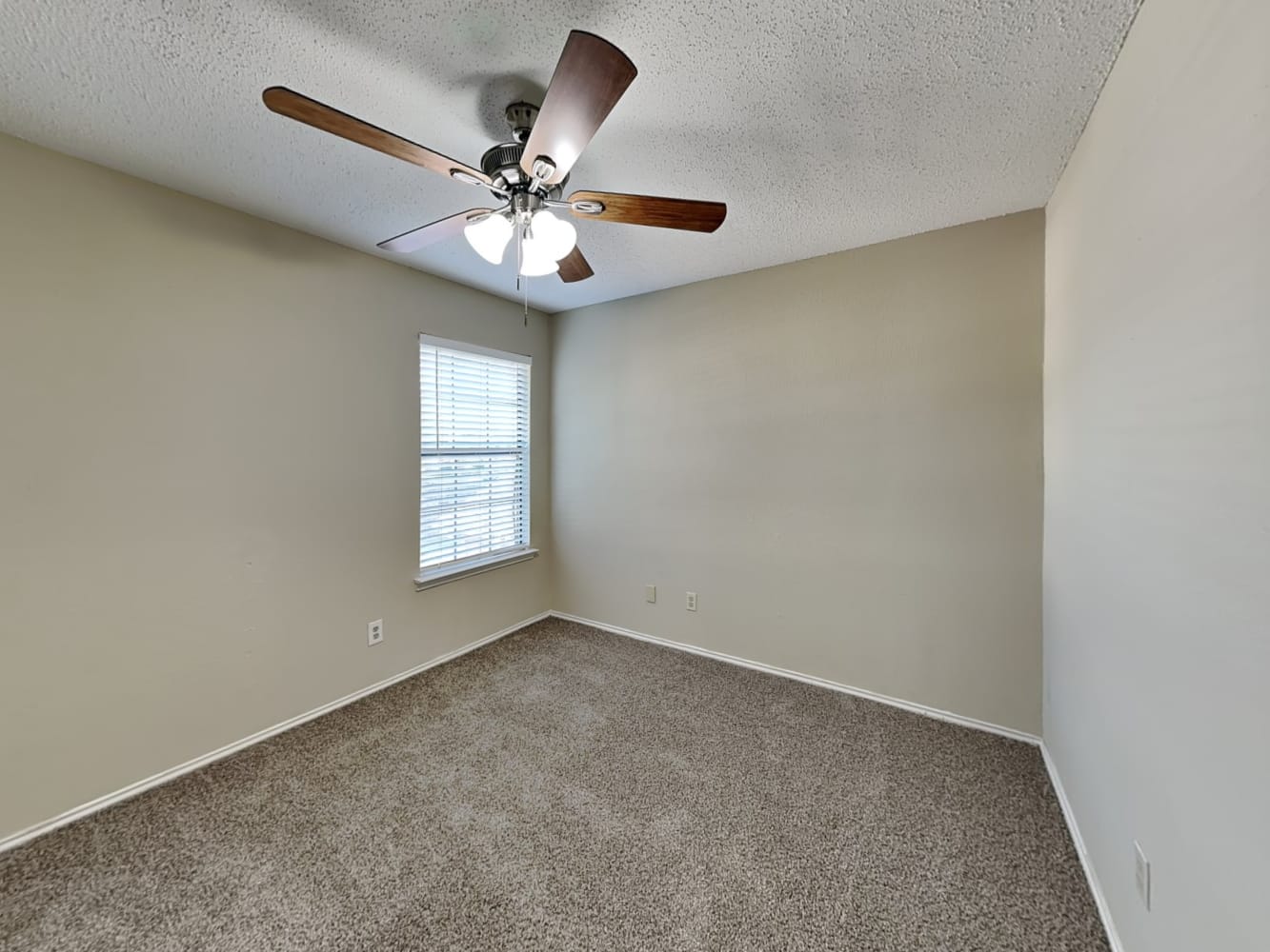 4317 Saugus Dr, Grand Prairie photo 11