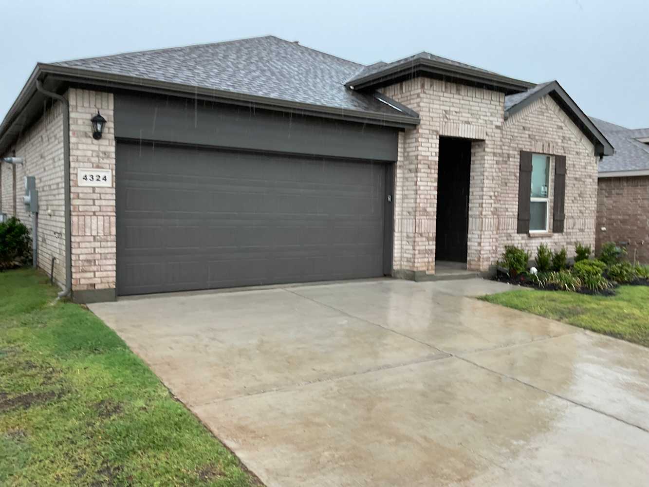 Front of 4324 MILL STREAM LANE, Fort Worth, TX