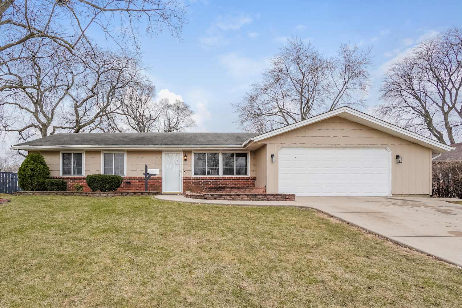 A house we rent in Schaumburg, IL