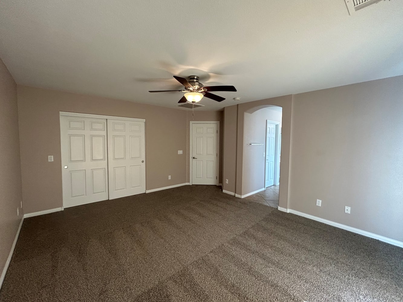 433 Mystic River St, Henderson photo 13