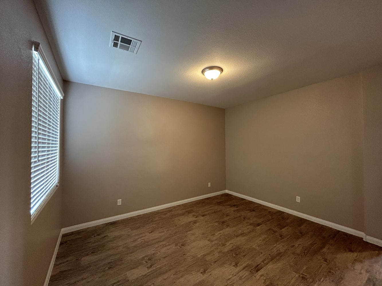 433 Mystic River St, Henderson photo 10