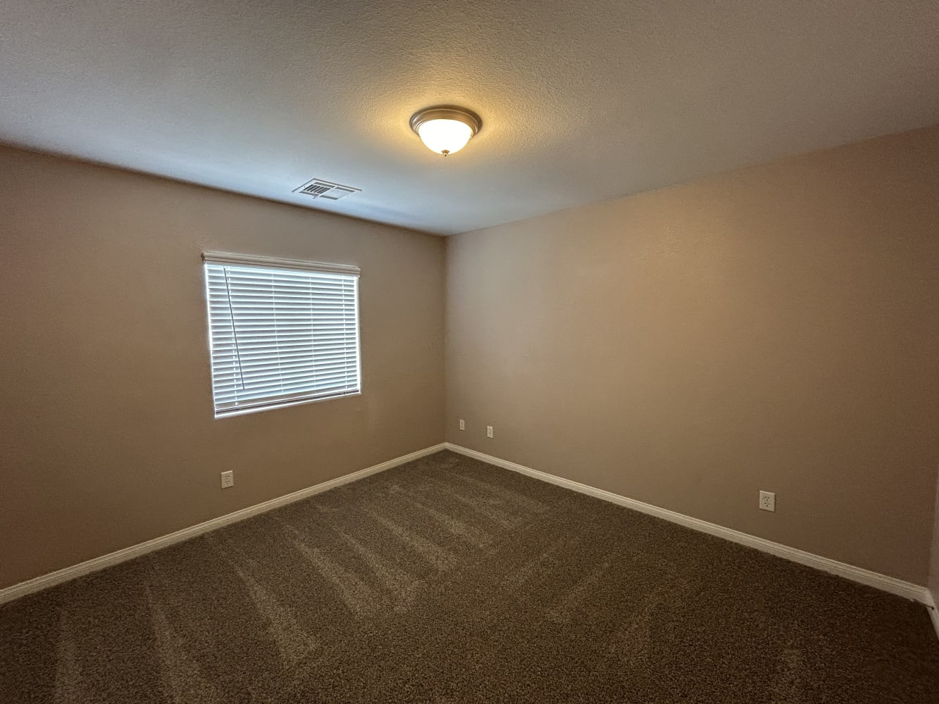 433 Mystic River St, Henderson photo 12