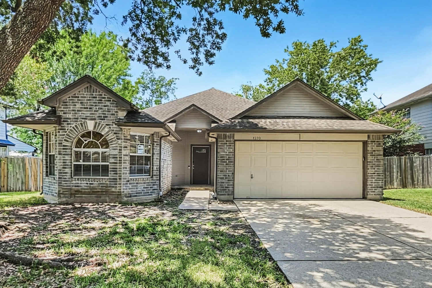 Front of 4330 Spoonbill Dr, Seabrook, TX