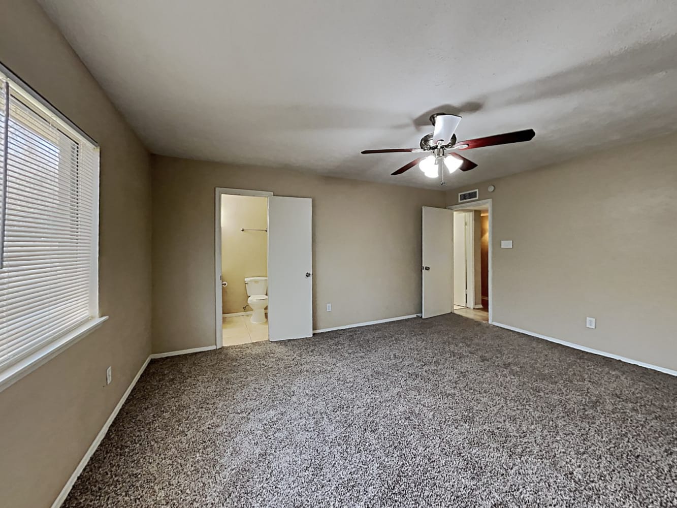 4343 Kevinkay Dr, Houston photo 9
