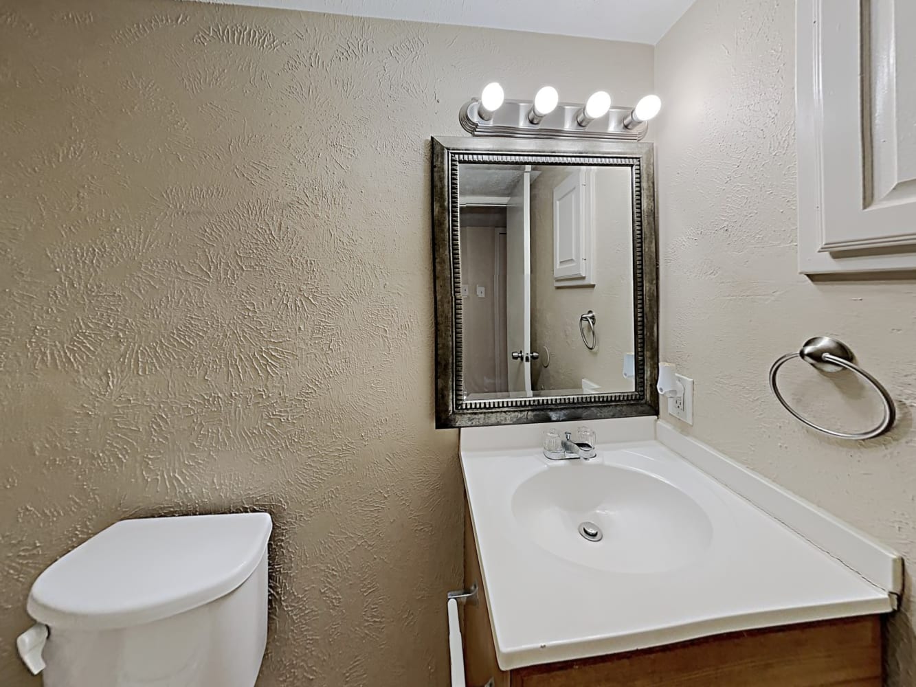 4343 Kevinkay Dr, Houston photo 11
