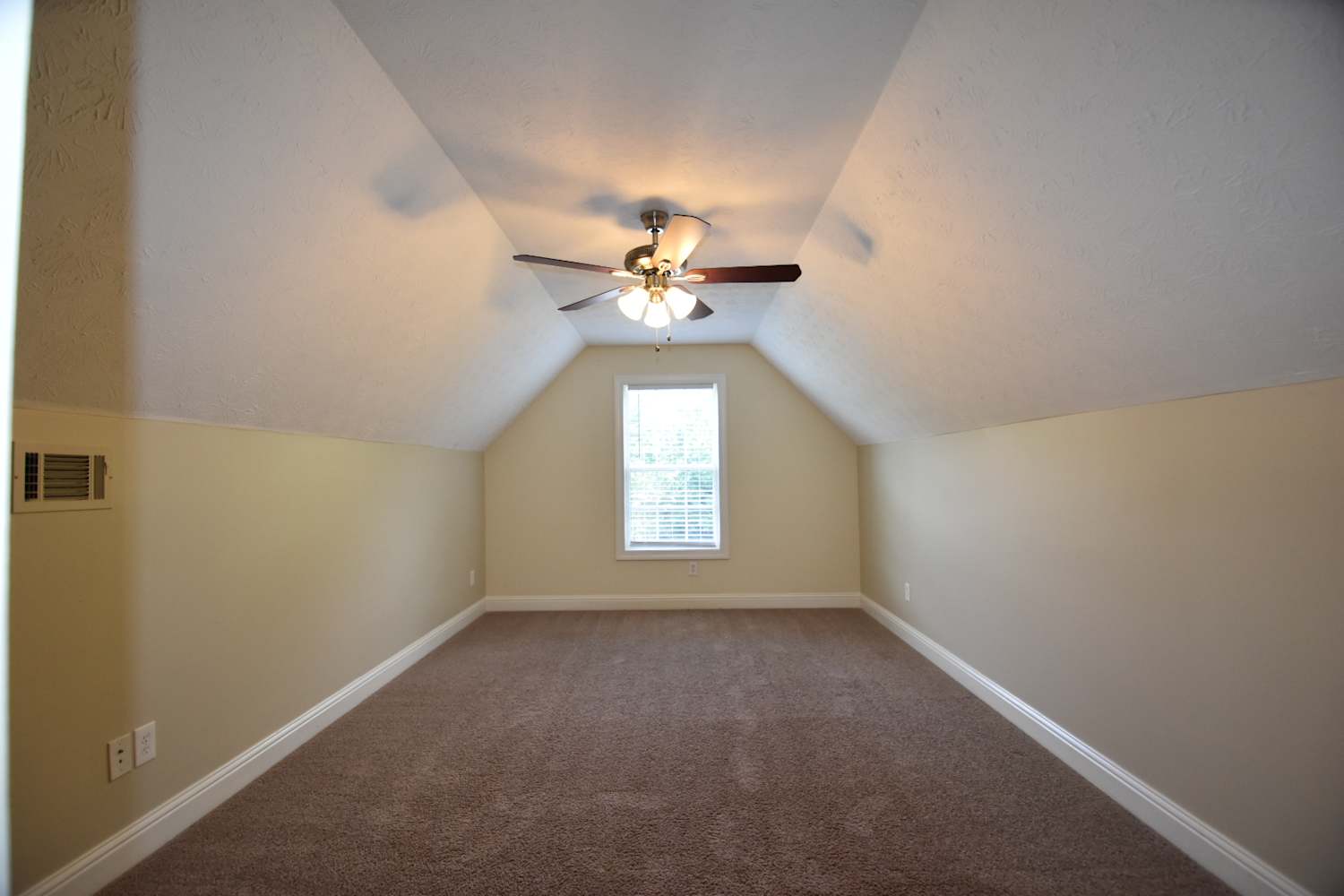 435 Arrowhatchee Dr, Winder photo 9