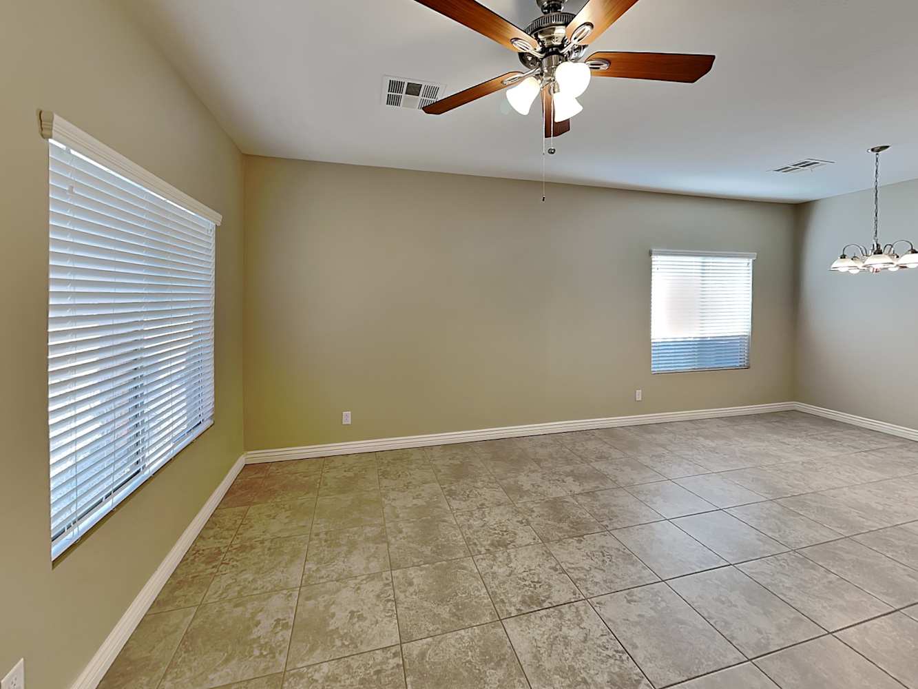 435 E Mountain View Rd, San Tan Valley photo 4