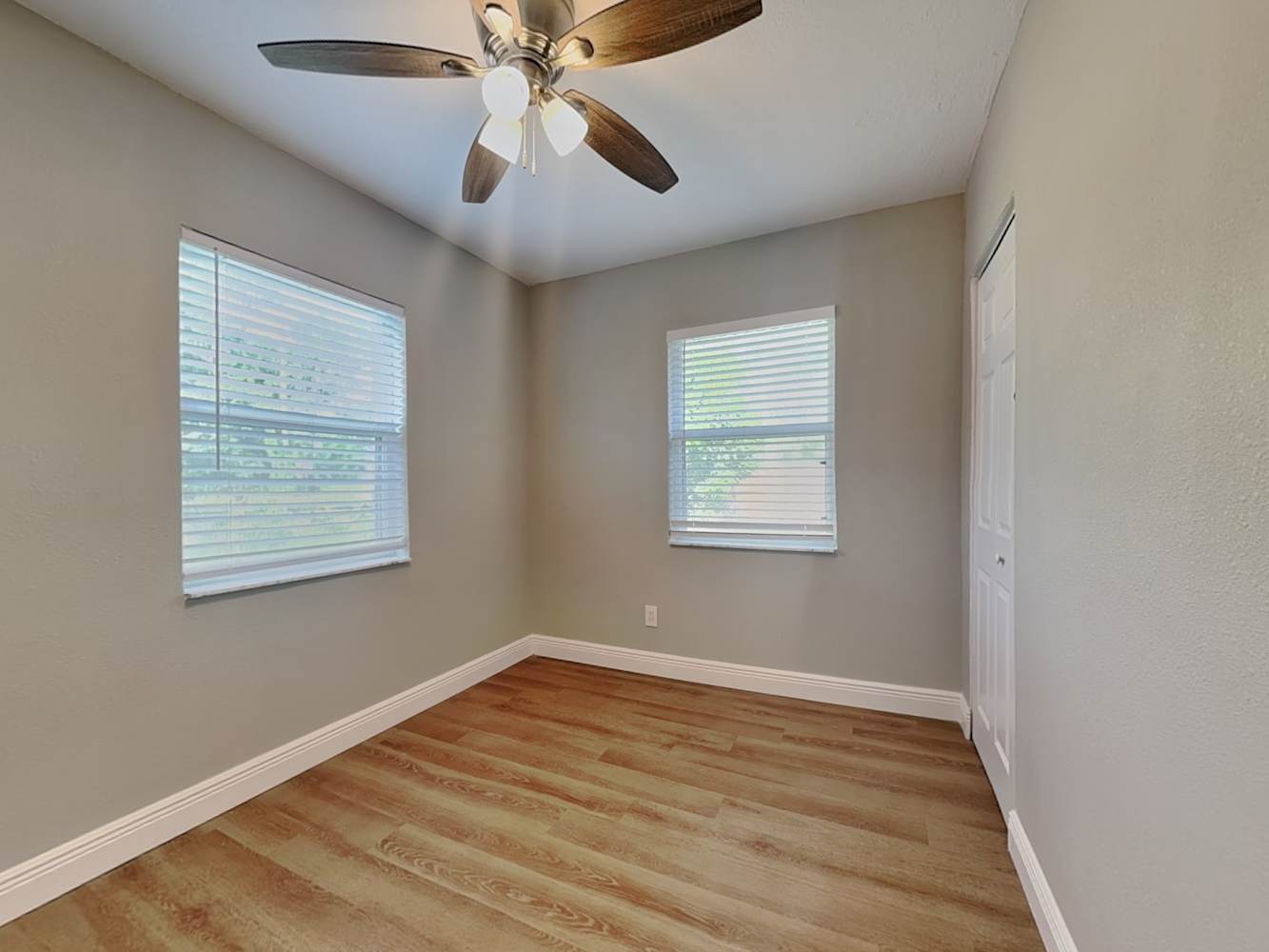 4359 Neptune Dr Se, St. Petersburg photo 9