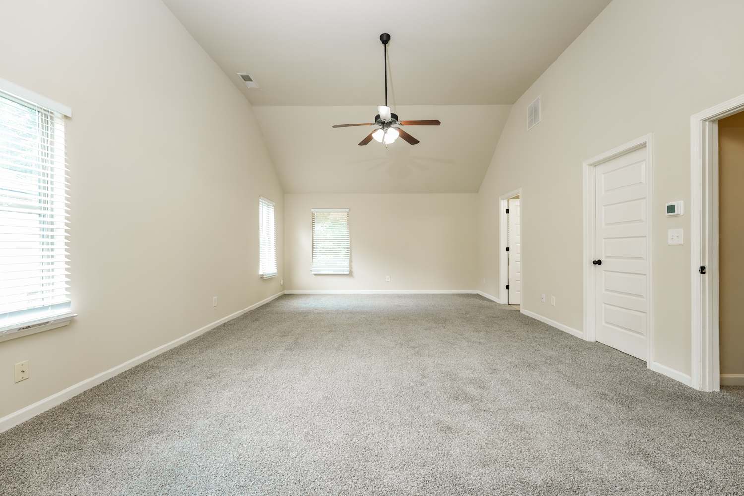 4373 Grove Lake St, Loganville photo 11