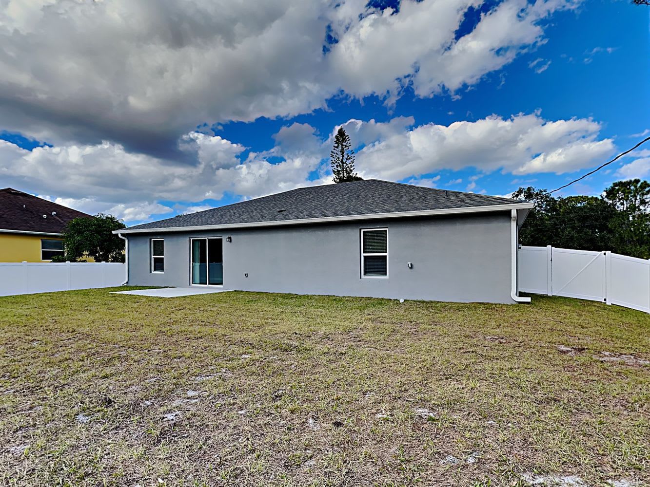 438 SE Karney Ter, Port Saint Lucie photo 16