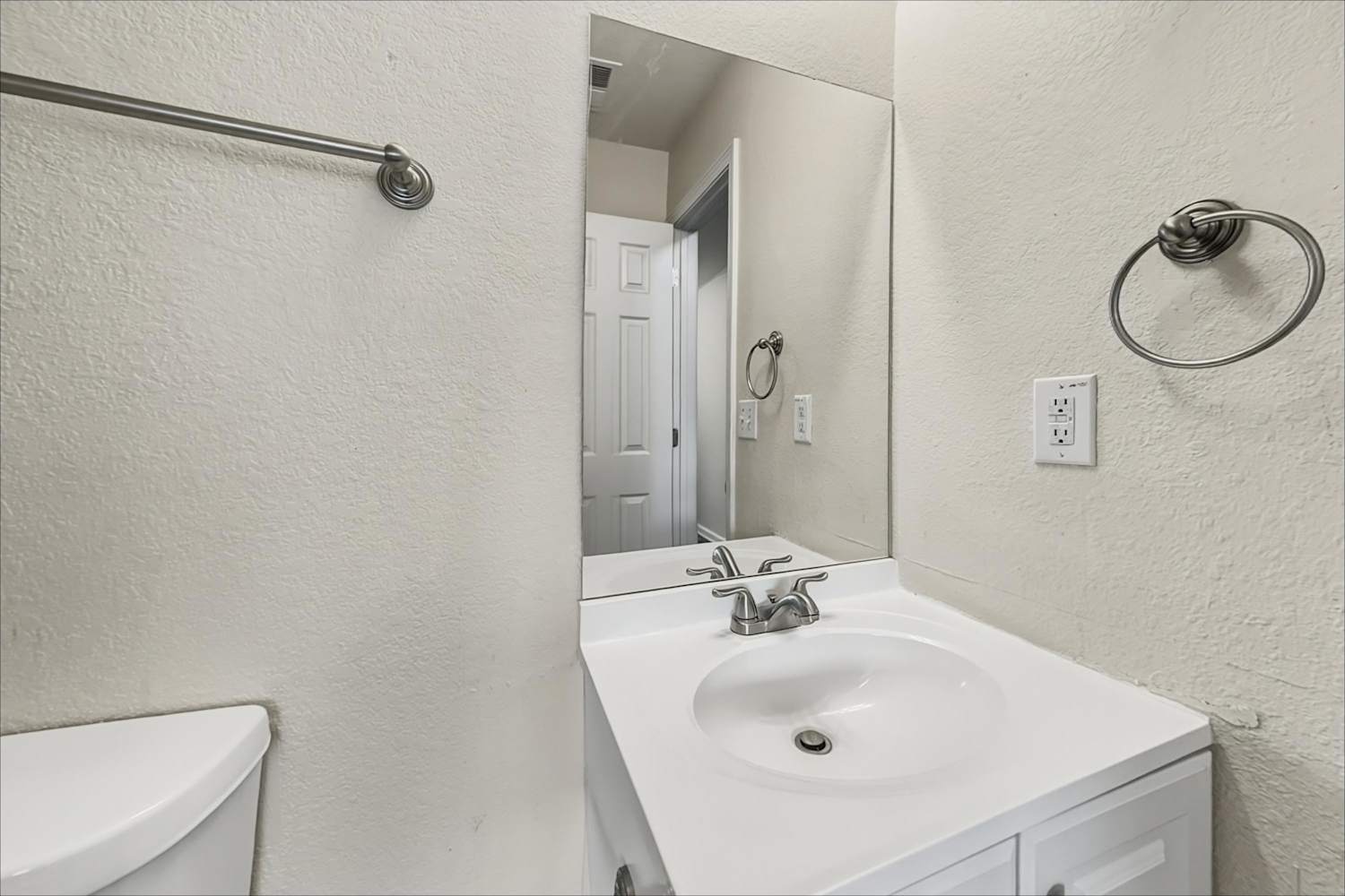 4410 Ravenwood Dr, Union City photo 17