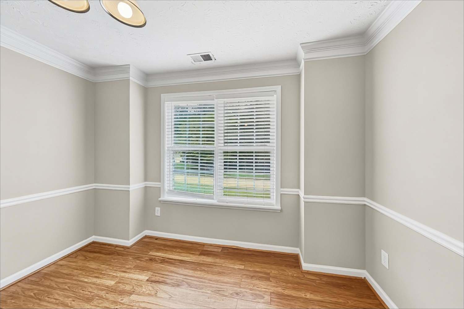 4416 Glen Heights Trl, Snellville photo 9