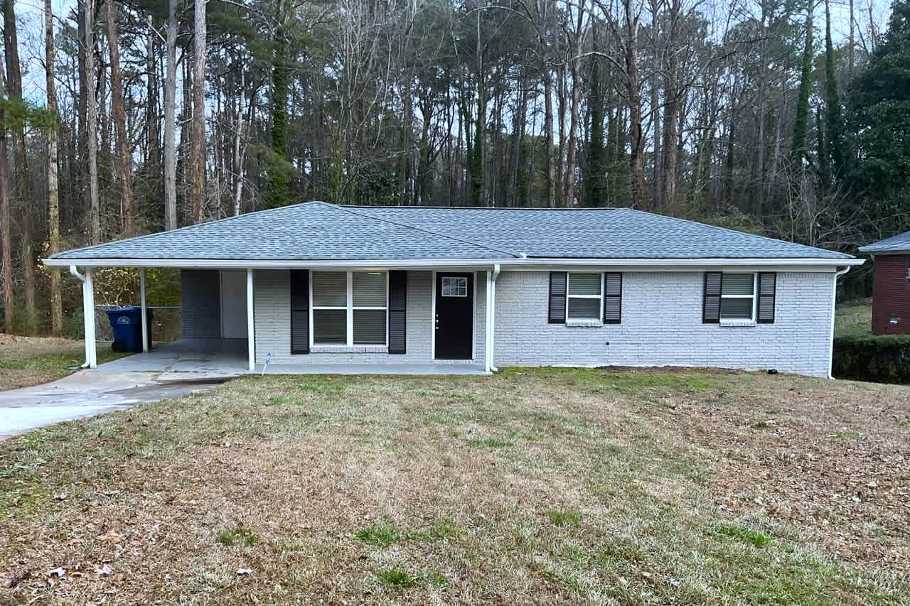 Front of 4422 Lovridge Dr, Atlanta, GA