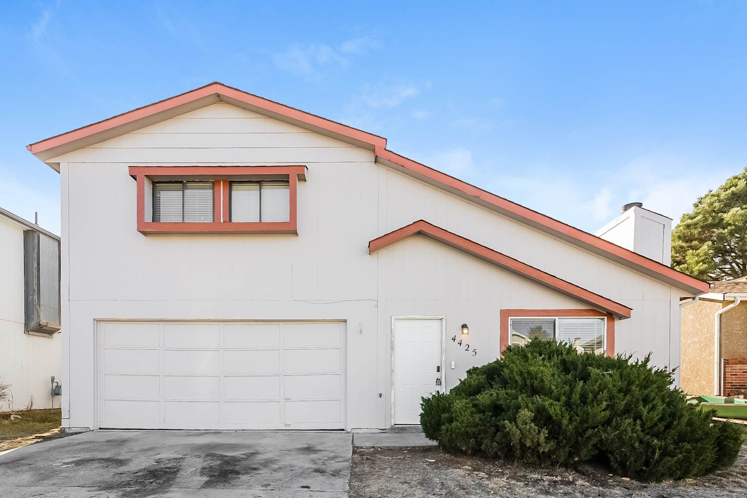 Front of 4425 Allison Dr, Colorado Springs, CO
