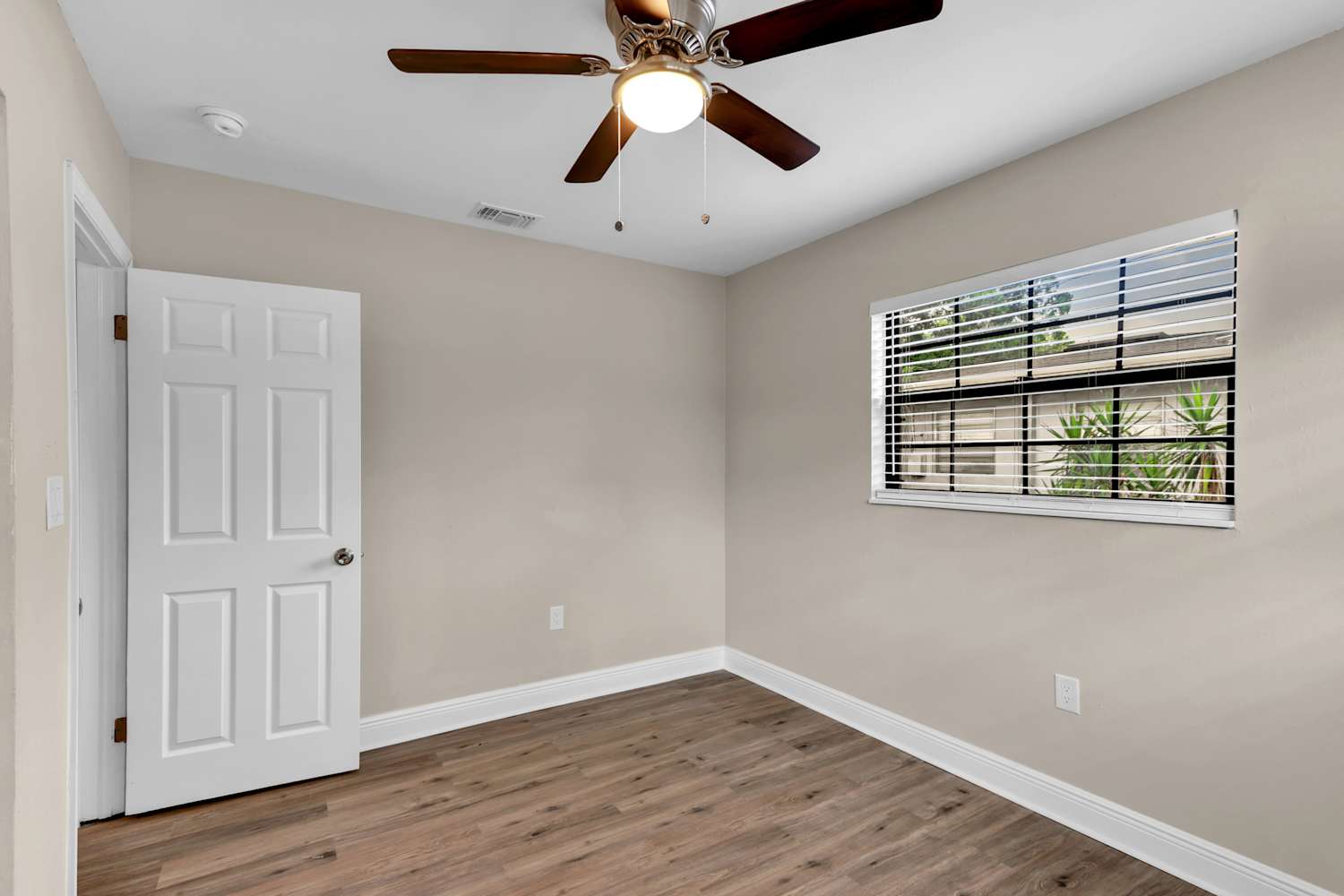 4426 W Iowa Ave, Tampa photo 15