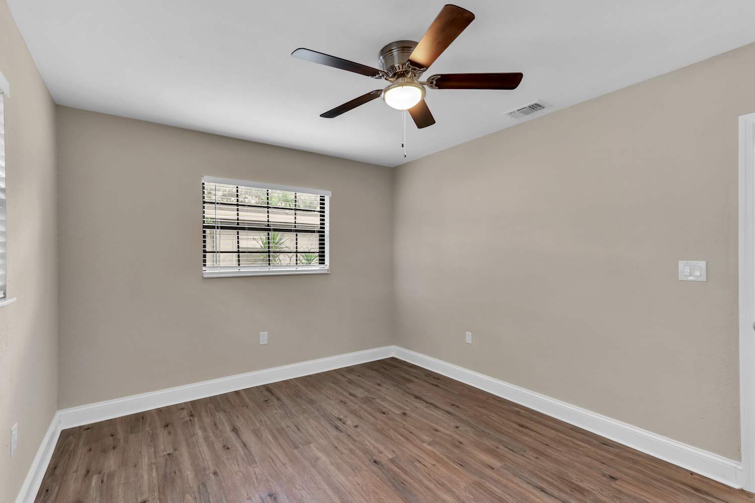 4426 W Iowa Ave, Tampa photo 20
