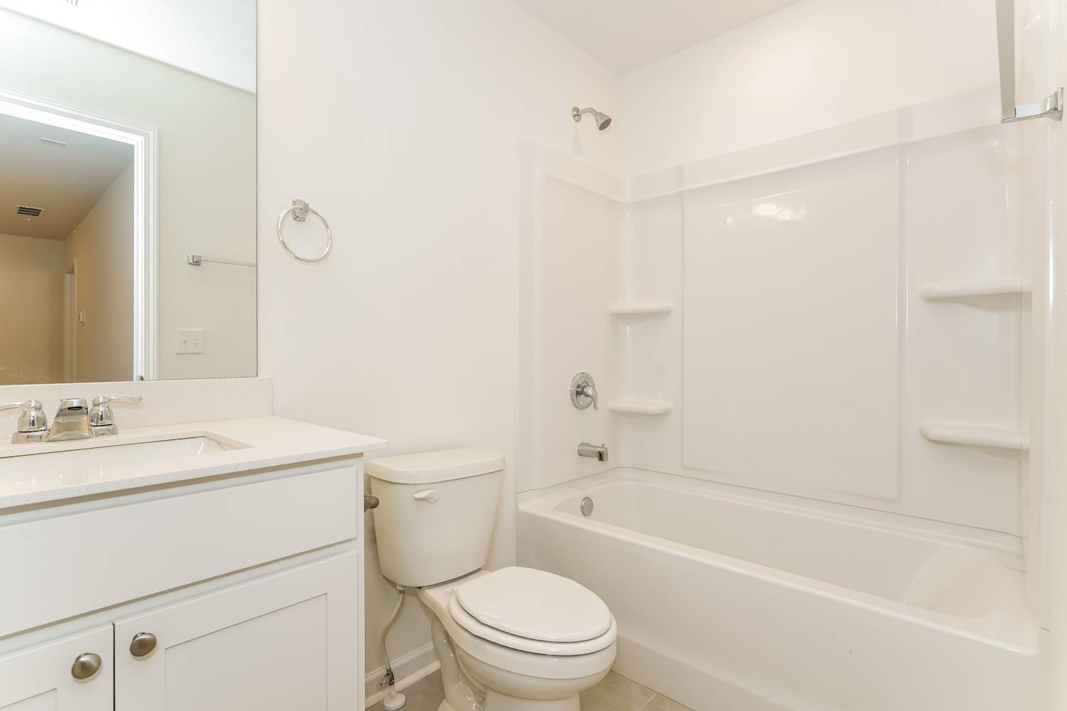 444 Brook Ave, White House photo 16