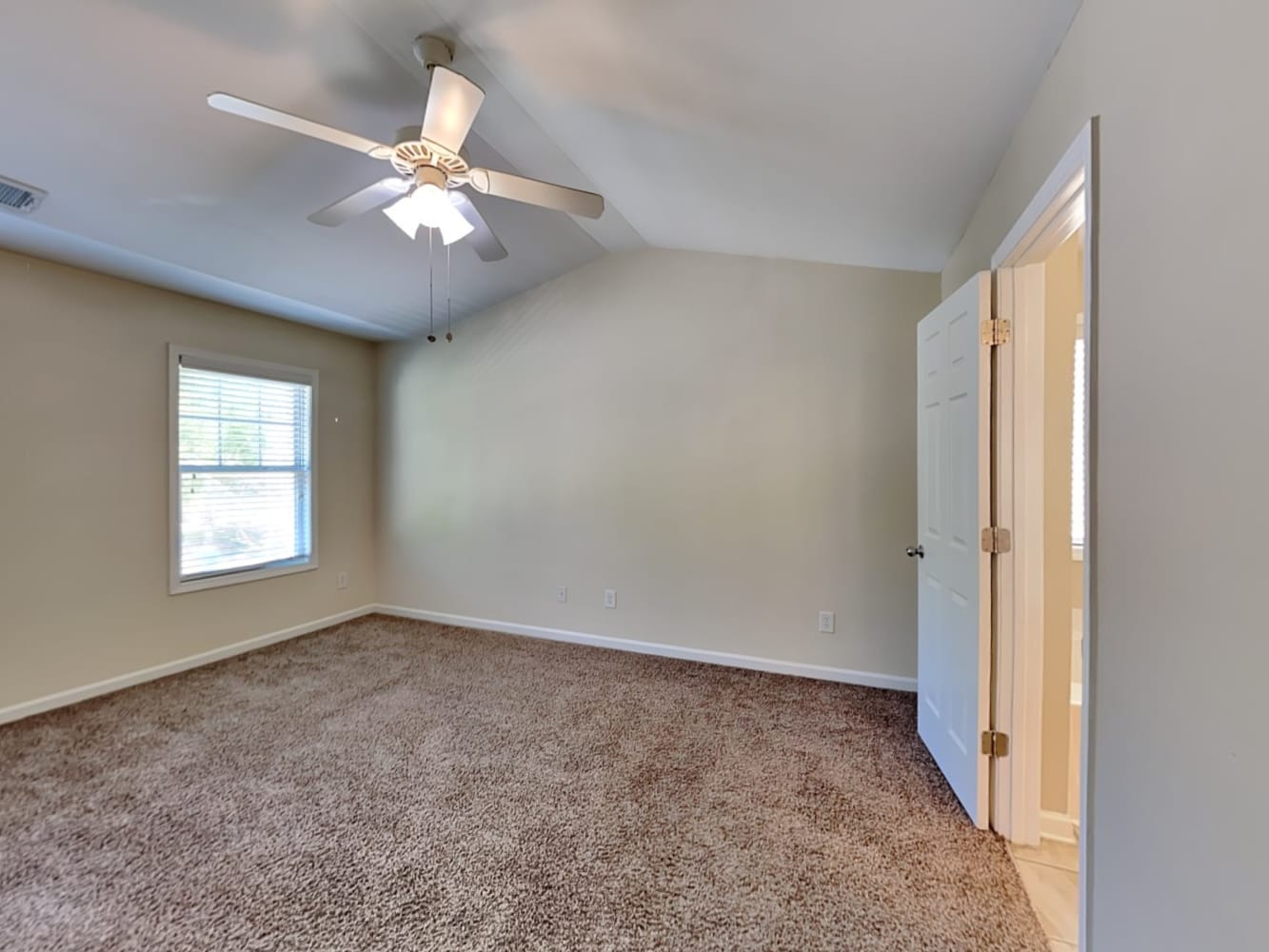 447 Grenier Ter, Lawrenceville photo 14