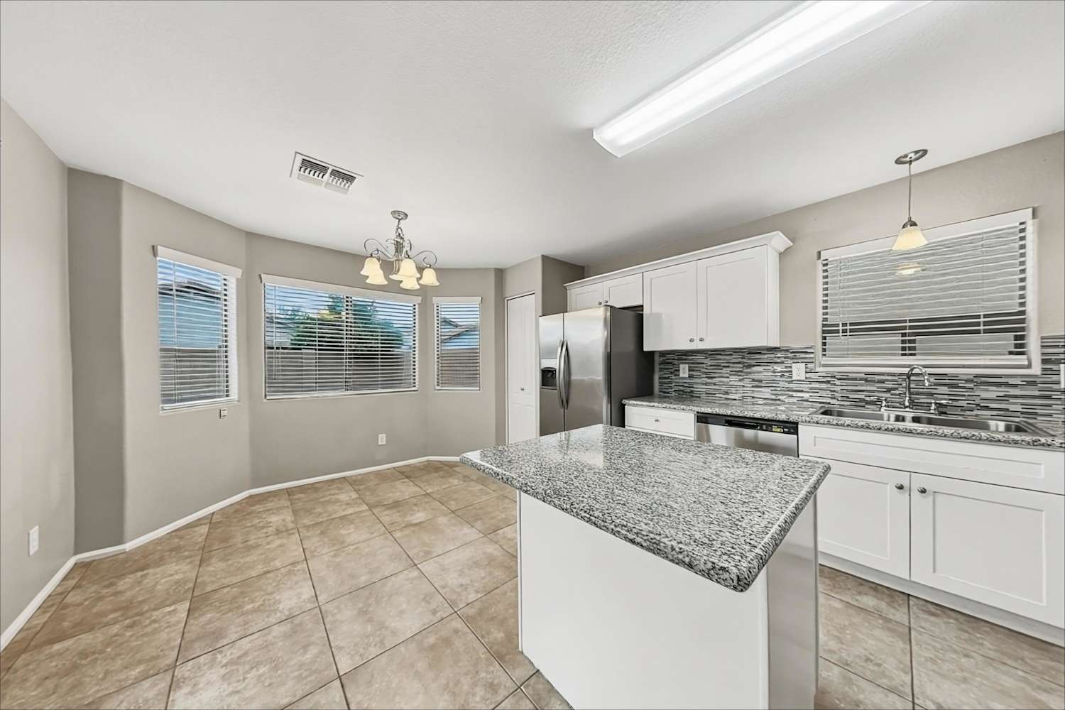 447 W Corriente Ct, San Tan Valley photo 8