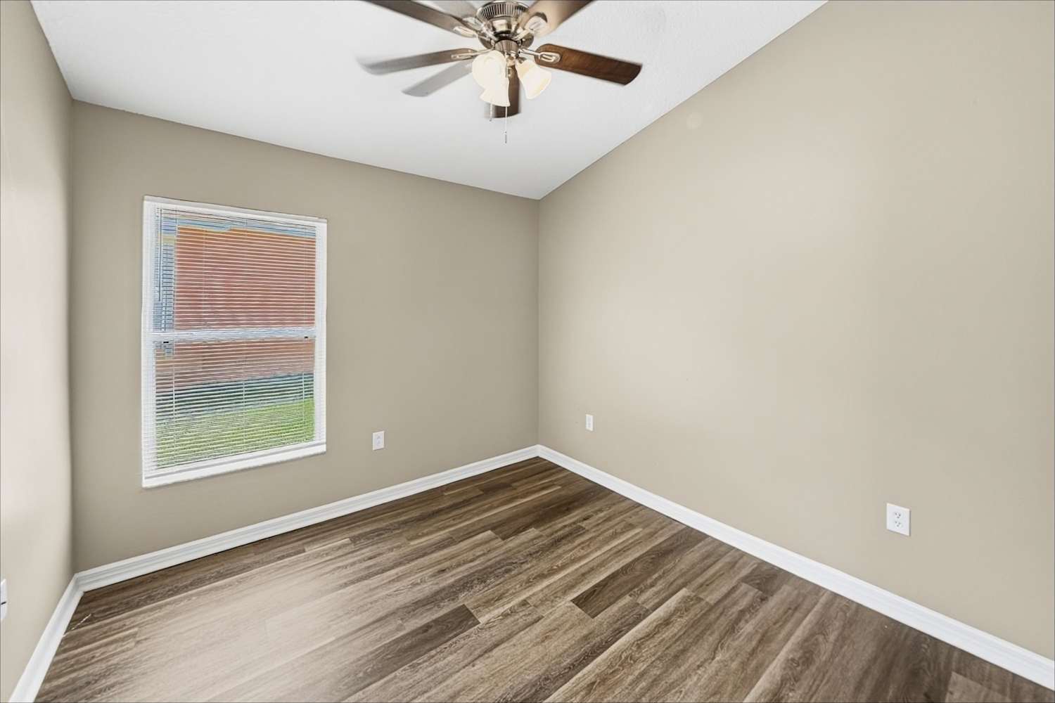 449 Stone Briar Dr, Ruskin photo 14
