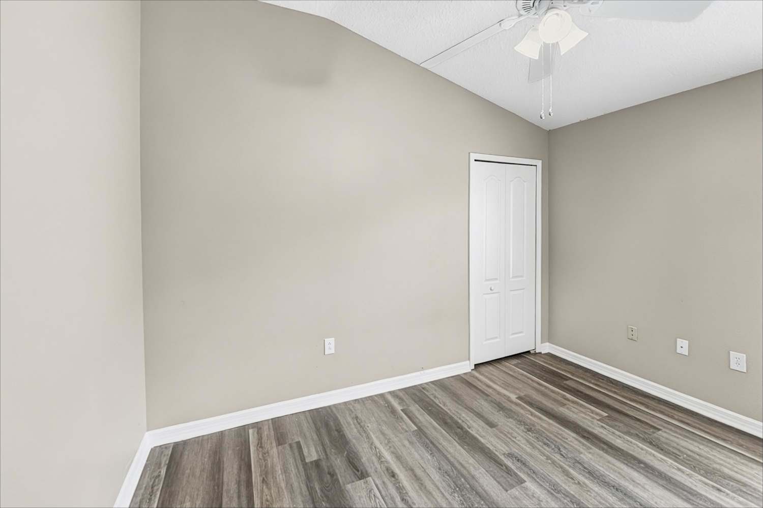 449 Stone Briar Dr, Ruskin photo 13