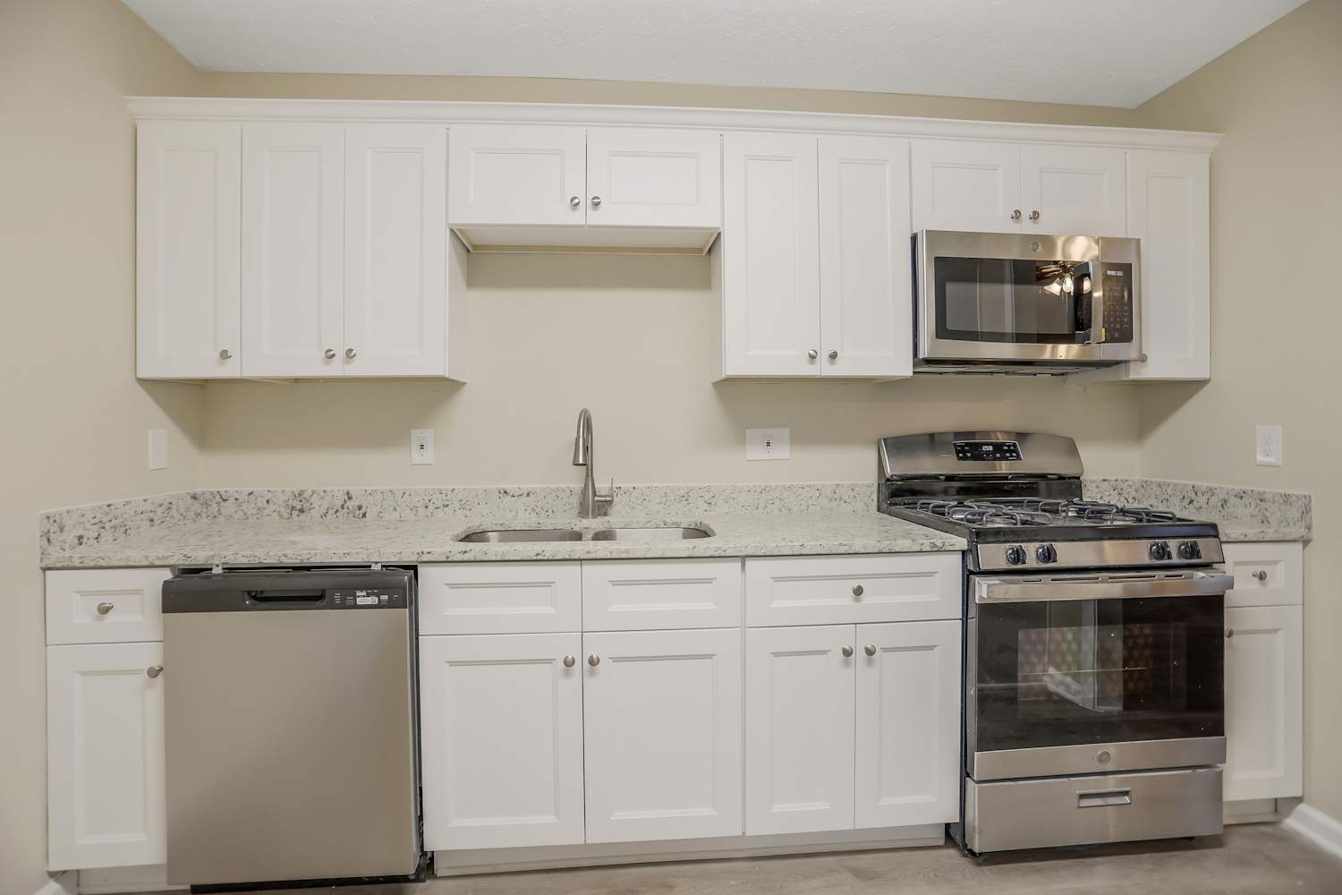 4496 Fowler Ln, Snellville photo 9