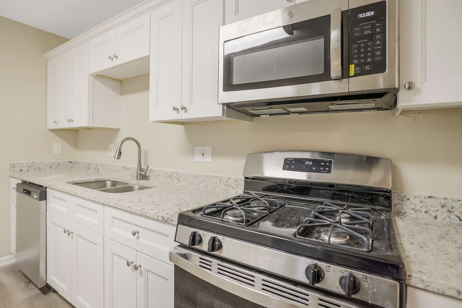 4496 Fowler Ln, Snellville photo 10