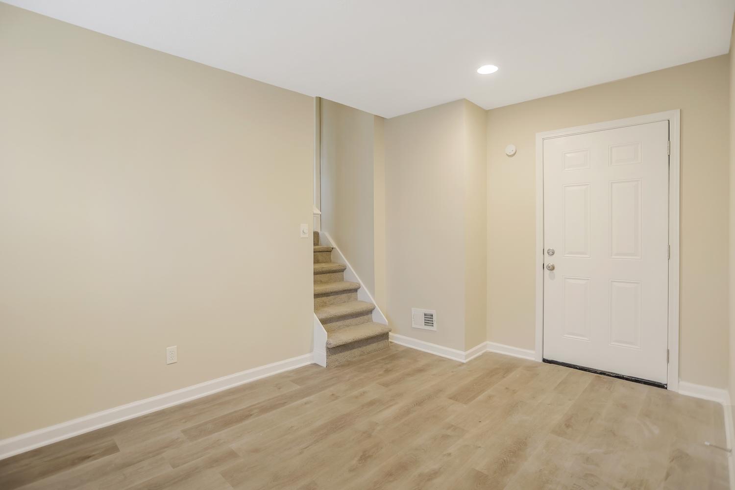 4496 Fowler Ln, Snellville photo 6
