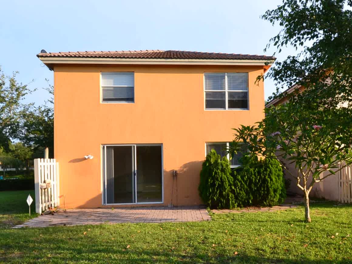 4521 Lake Lucerne Cir, West Palm Beach photo 12