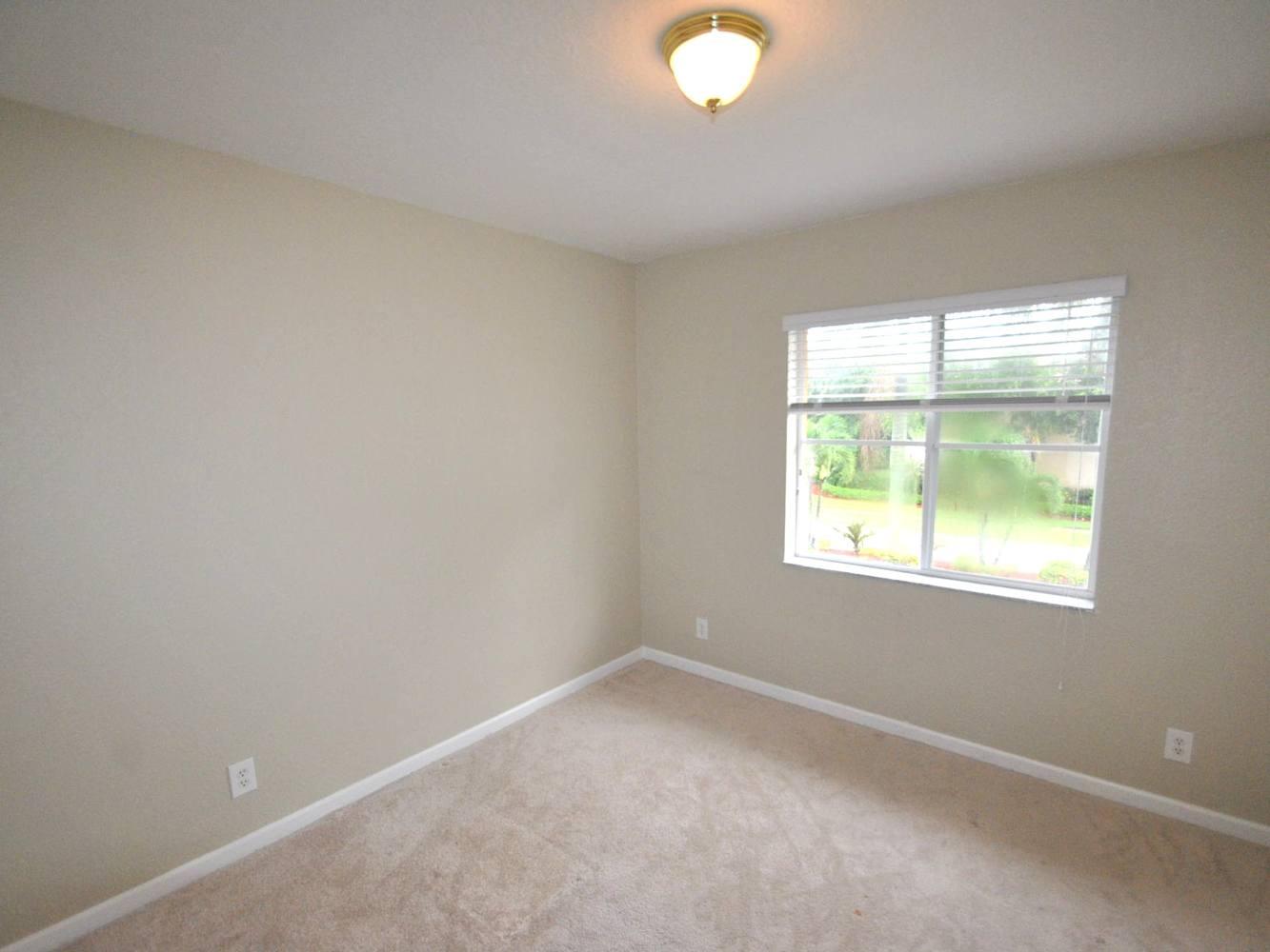 4521 Lake Lucerne Cir, West Palm Beach photo 9
