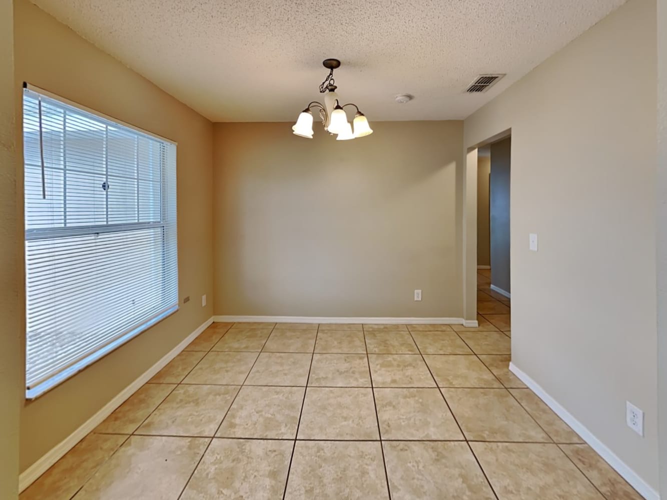 453 Peace Ct, Poinciana photo 7