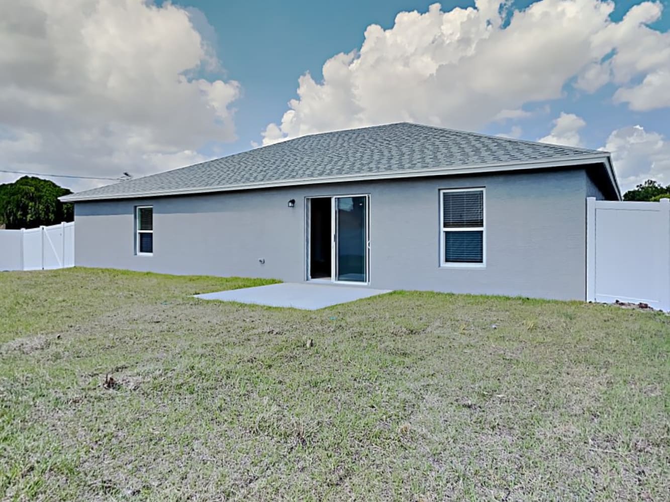 453 SW Leona Dr, Port Saint Lucie photo 19