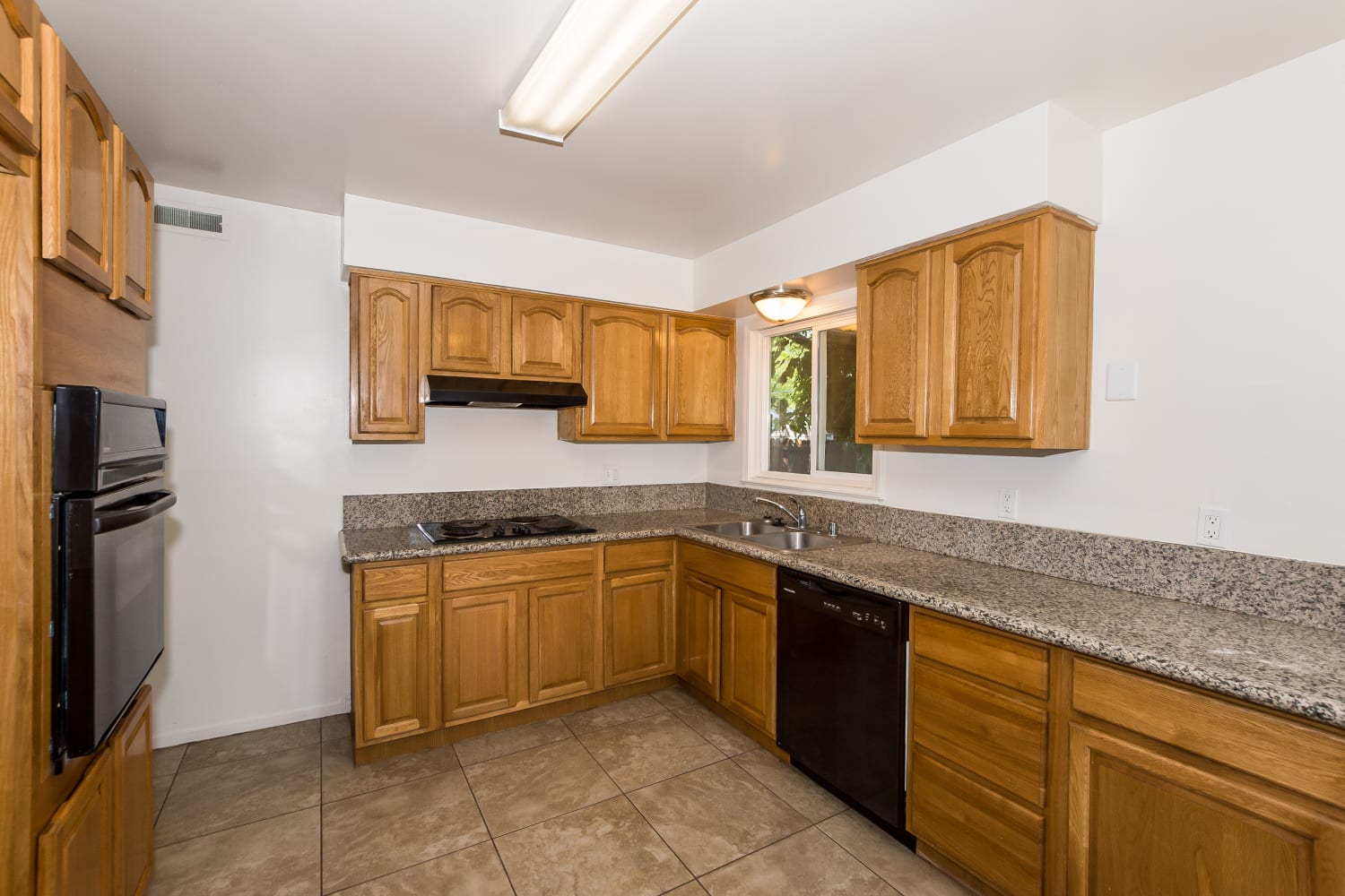 4553 Goya Pkwy, Sacramento photo 9