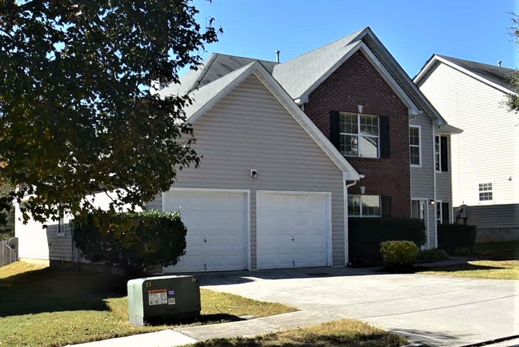 Front of 4555 Ivy Fork Dr, Loganville, GA