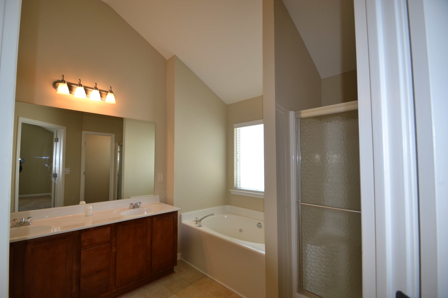 4579 Chafin Point Ct, Snellville photo 9