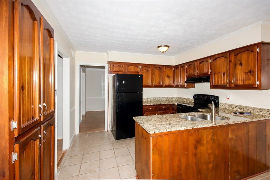 458 Glendale Ct, Stone Mountain photo 8