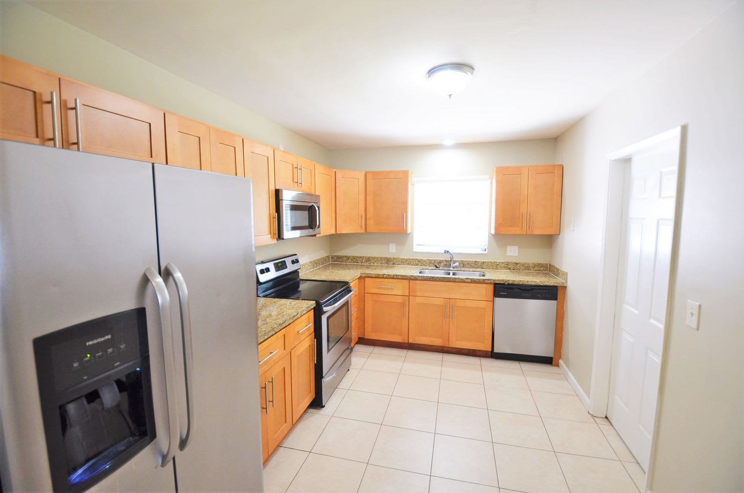 458 NE 38th St, Boca Raton photo 6