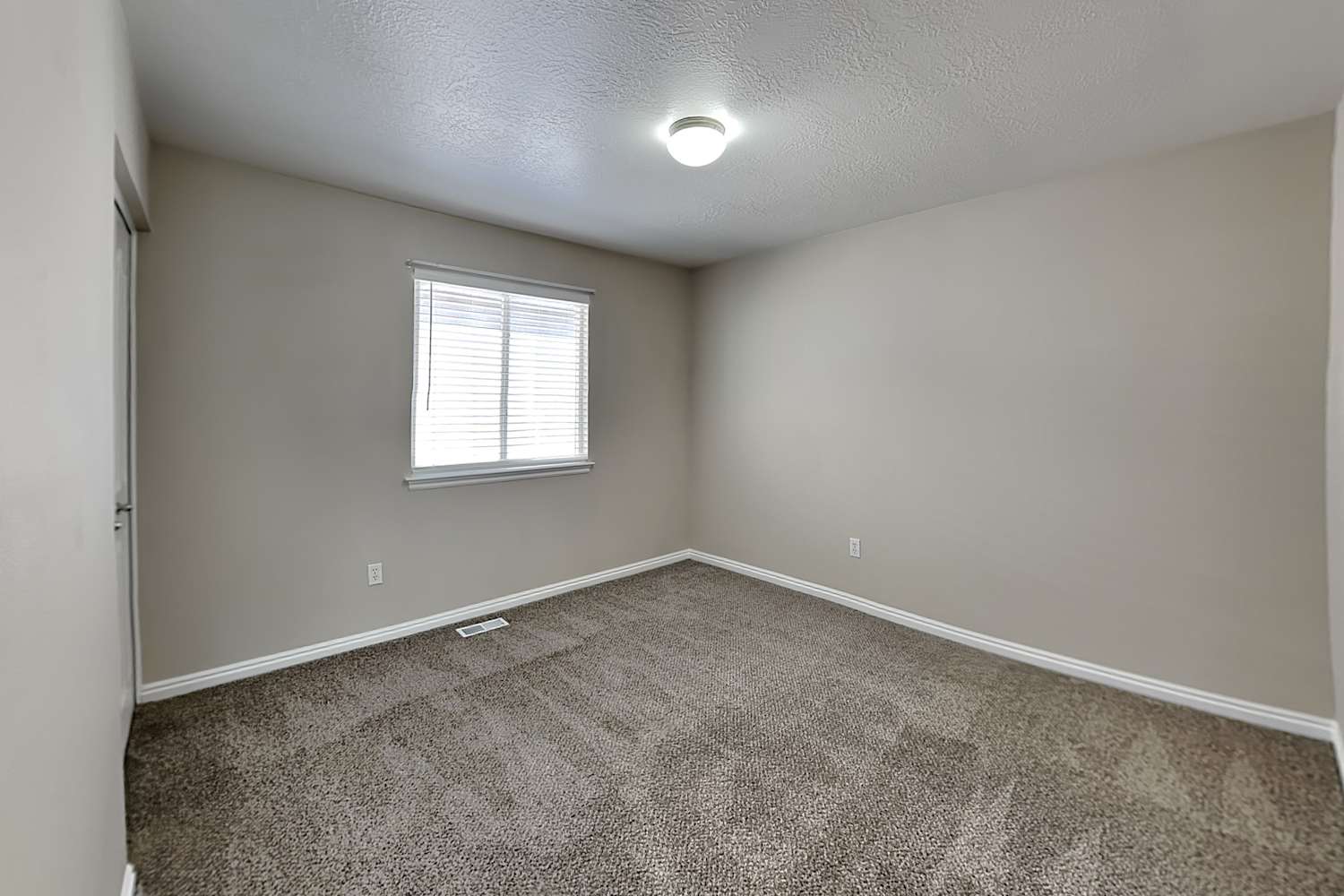 4581 W Mina Deoro Dr, Herriman photo 10
