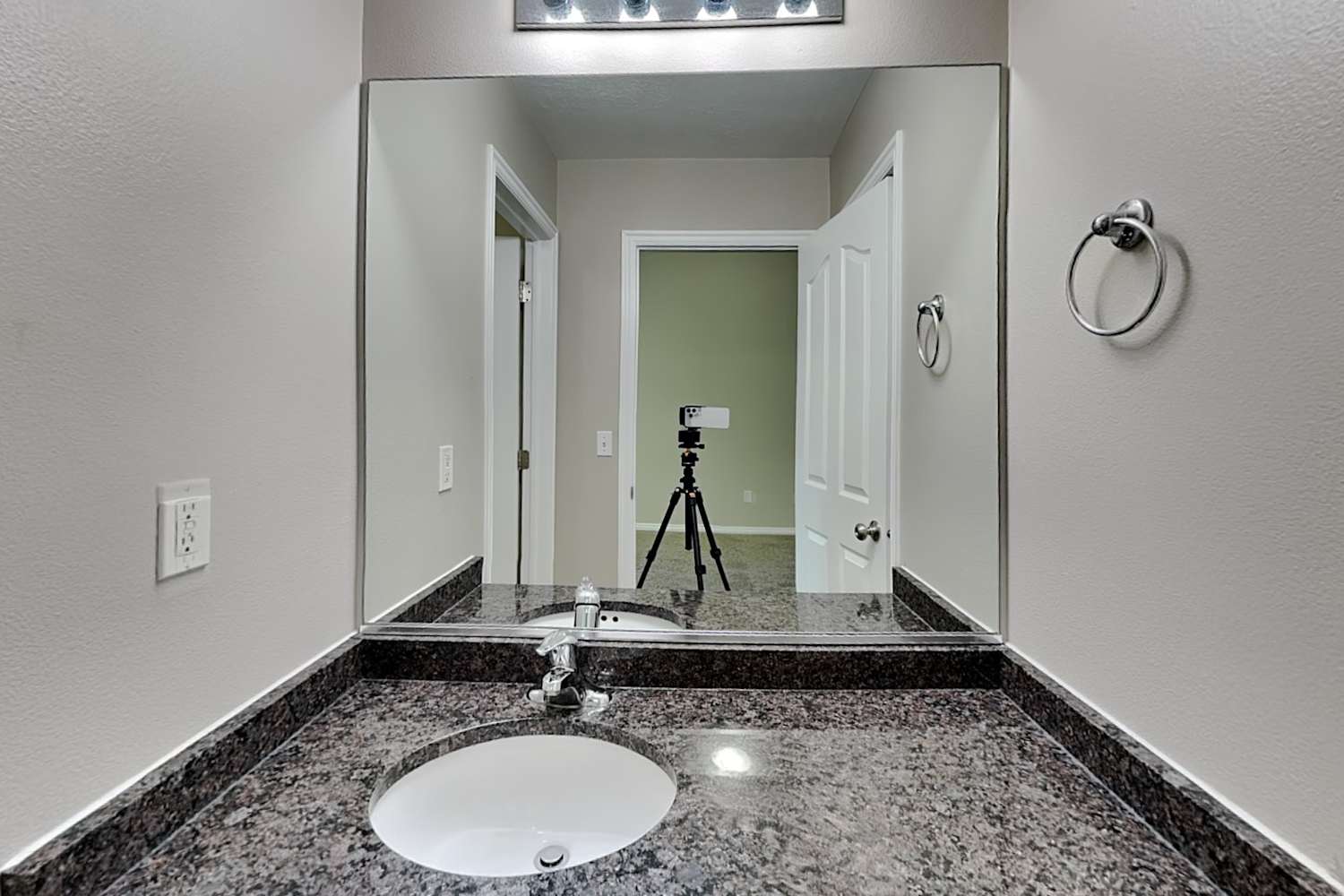 4581 W Mina Deoro Dr, Herriman photo 9