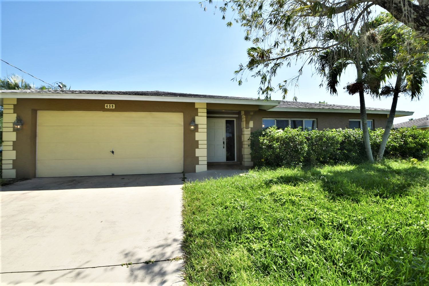 Front of 459 SE 17th Ave, Cape Coral, FL
