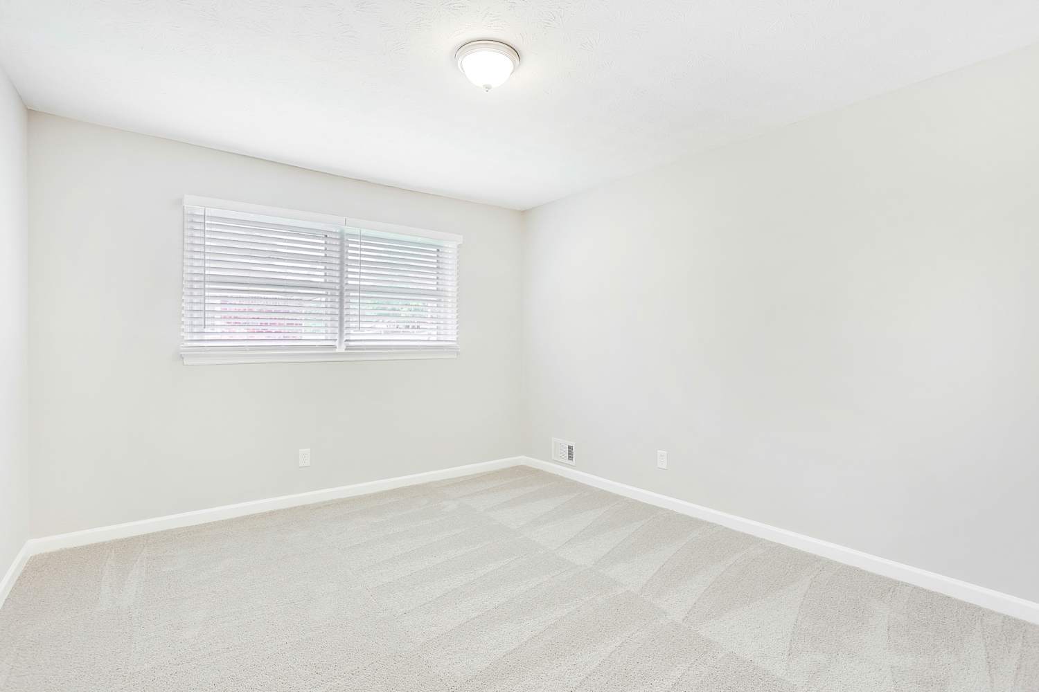 4591 Lindsey Dr, Powder Springs photo 17