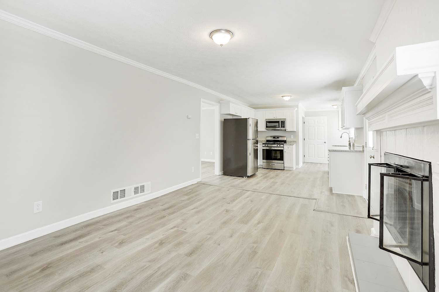 4591 Lindsey Dr, Powder Springs photo 8