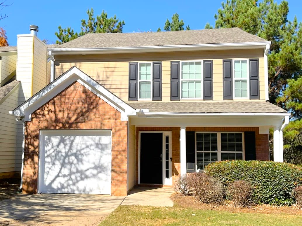 Front of 4609 Ravenwood Loop, Union City, GA
