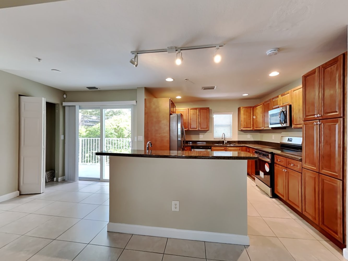 461 NE 1st St, Pompano Beach photo 6