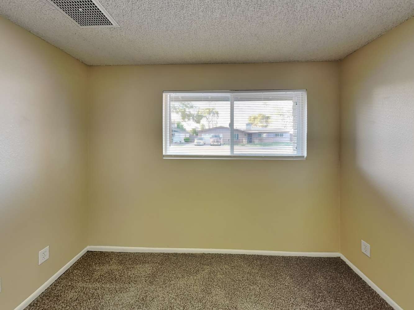 4621 W Carol Ave, Glendale photo 14