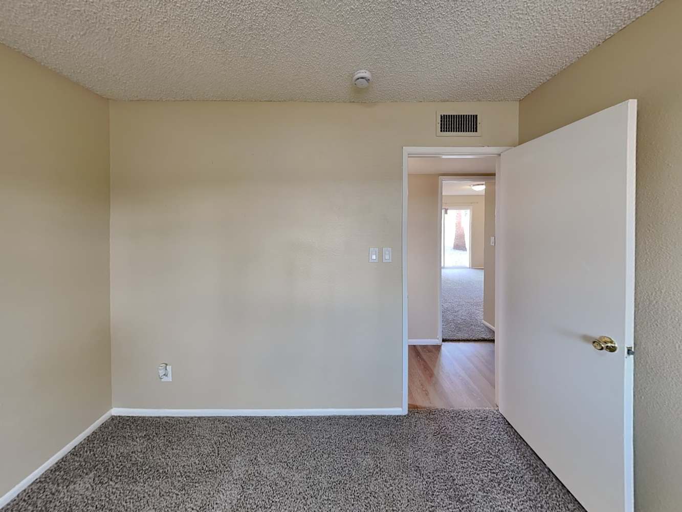 4621 W Carol Ave, Glendale photo 15