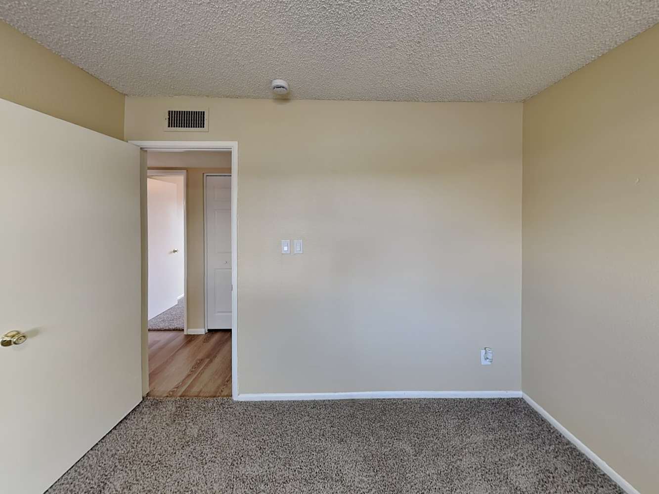 4621 W Carol Ave, Glendale photo 13