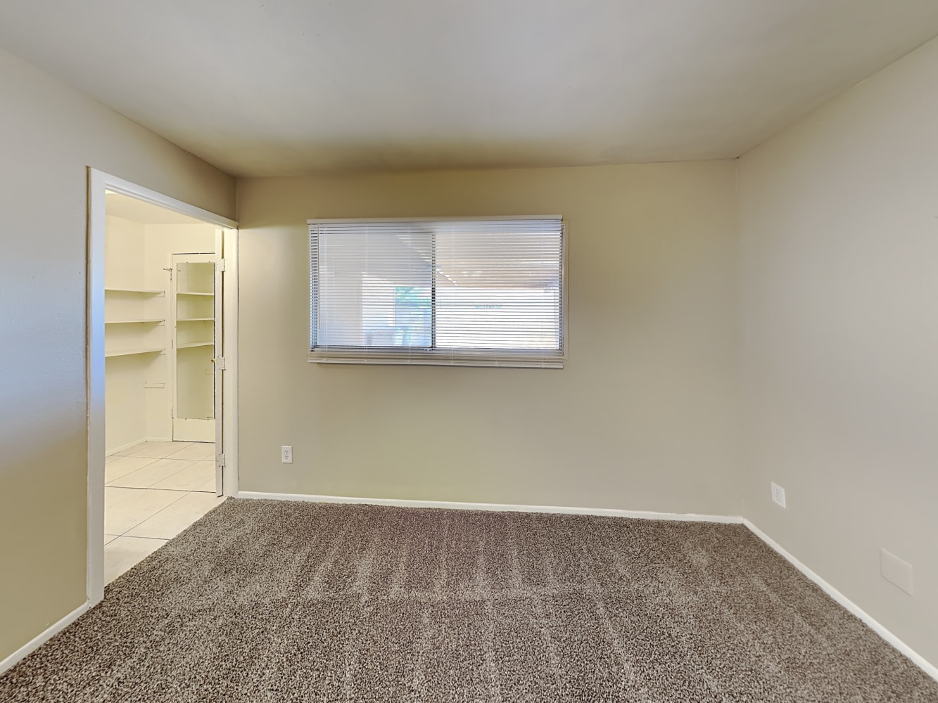 4630 W Marshall Ave, Glendale photo 9