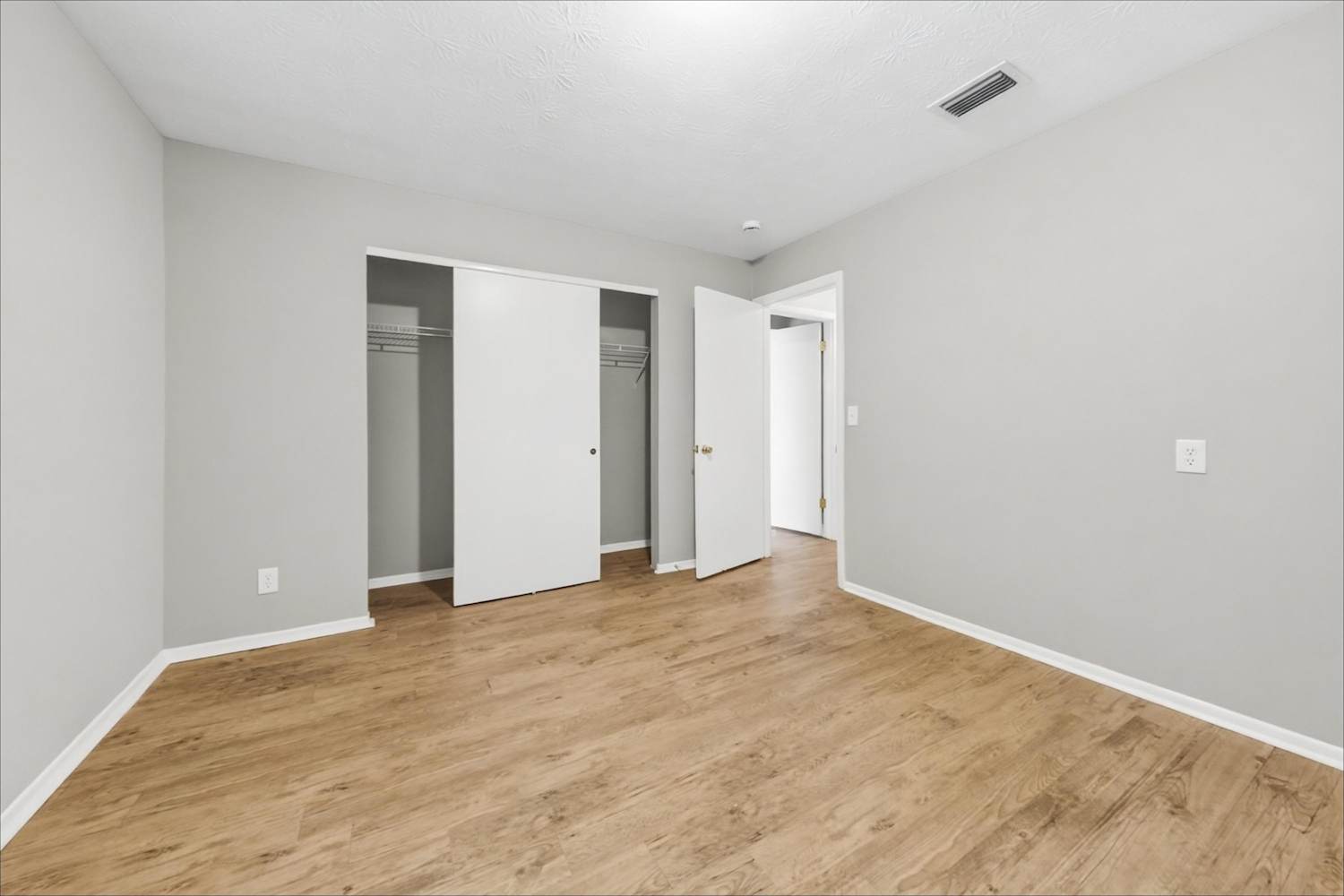 4633 Waverly Ln, Jacksonville photo 12