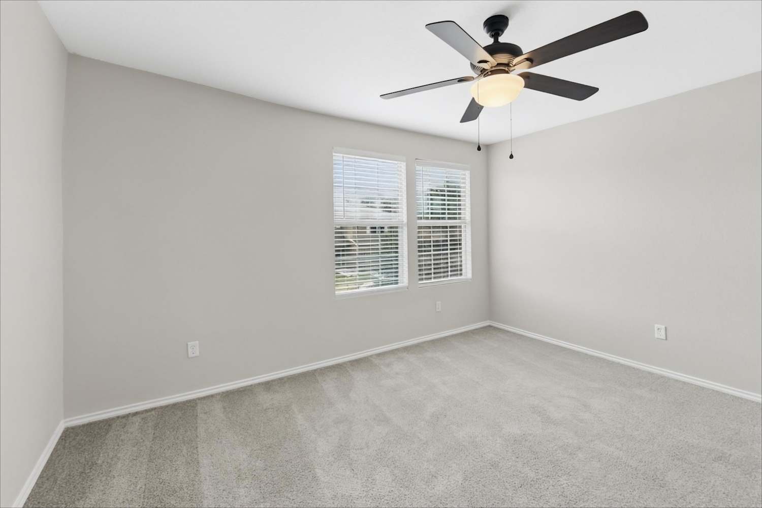 467 Walnut Crst, Schertz photo 14